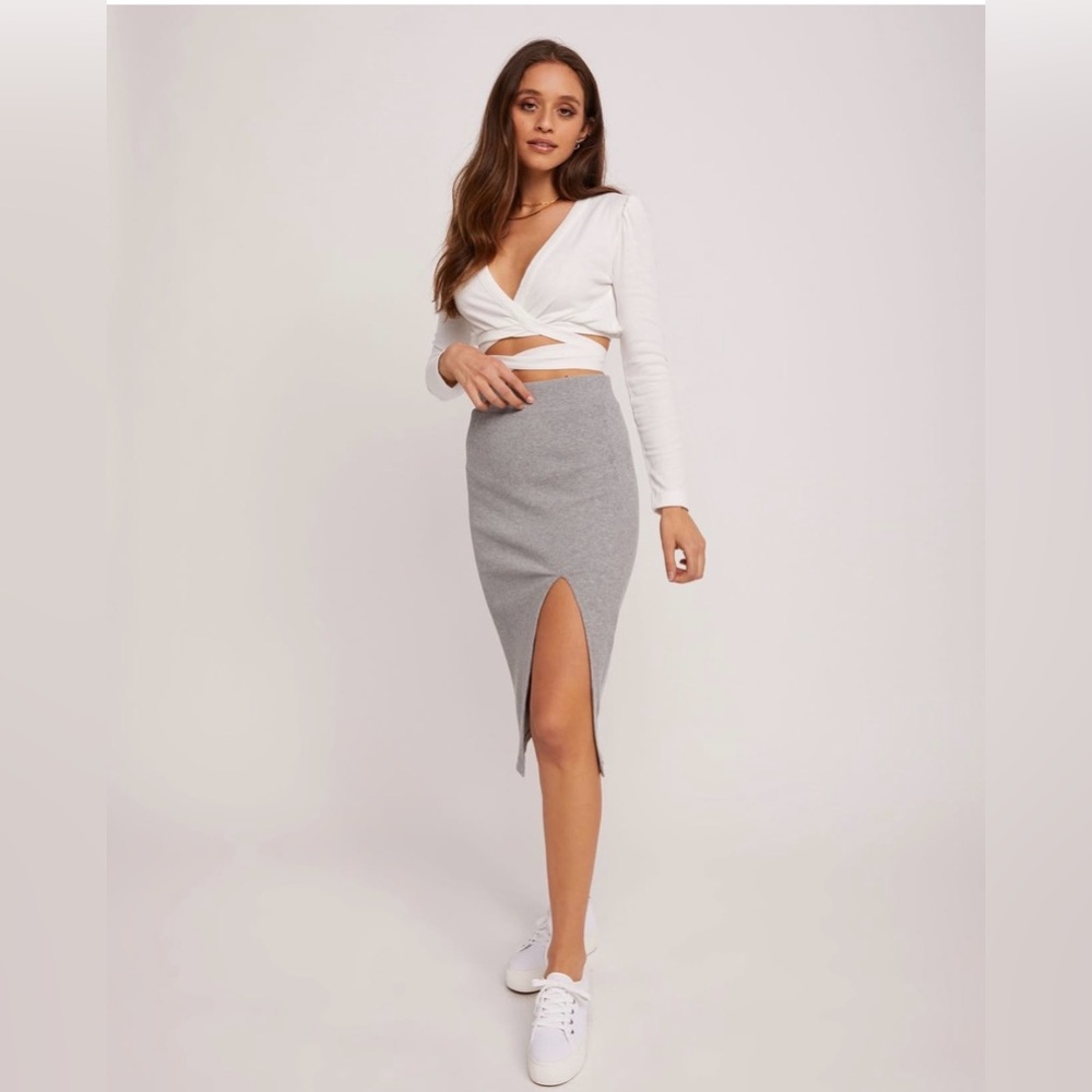 Backyard Roses Bristol Midi Skirt